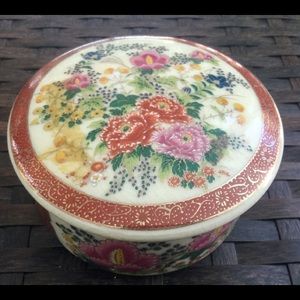 VINTAGE HAND PAINTED BOWL W/LID